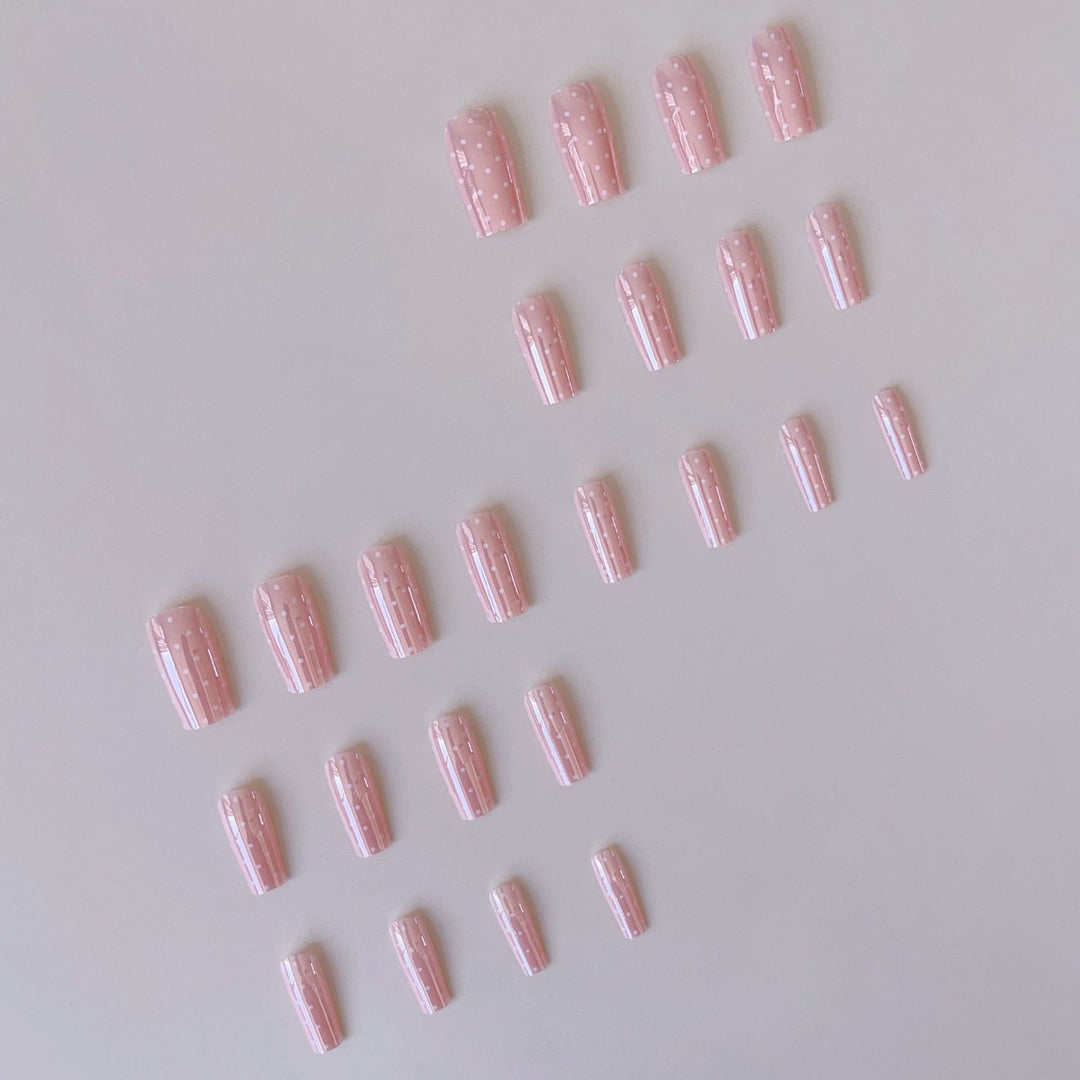 Artificial nails with high gloss finish Stornfield