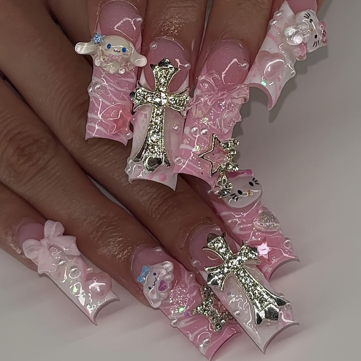 Artificial nail set with playful 3D design Stornfield