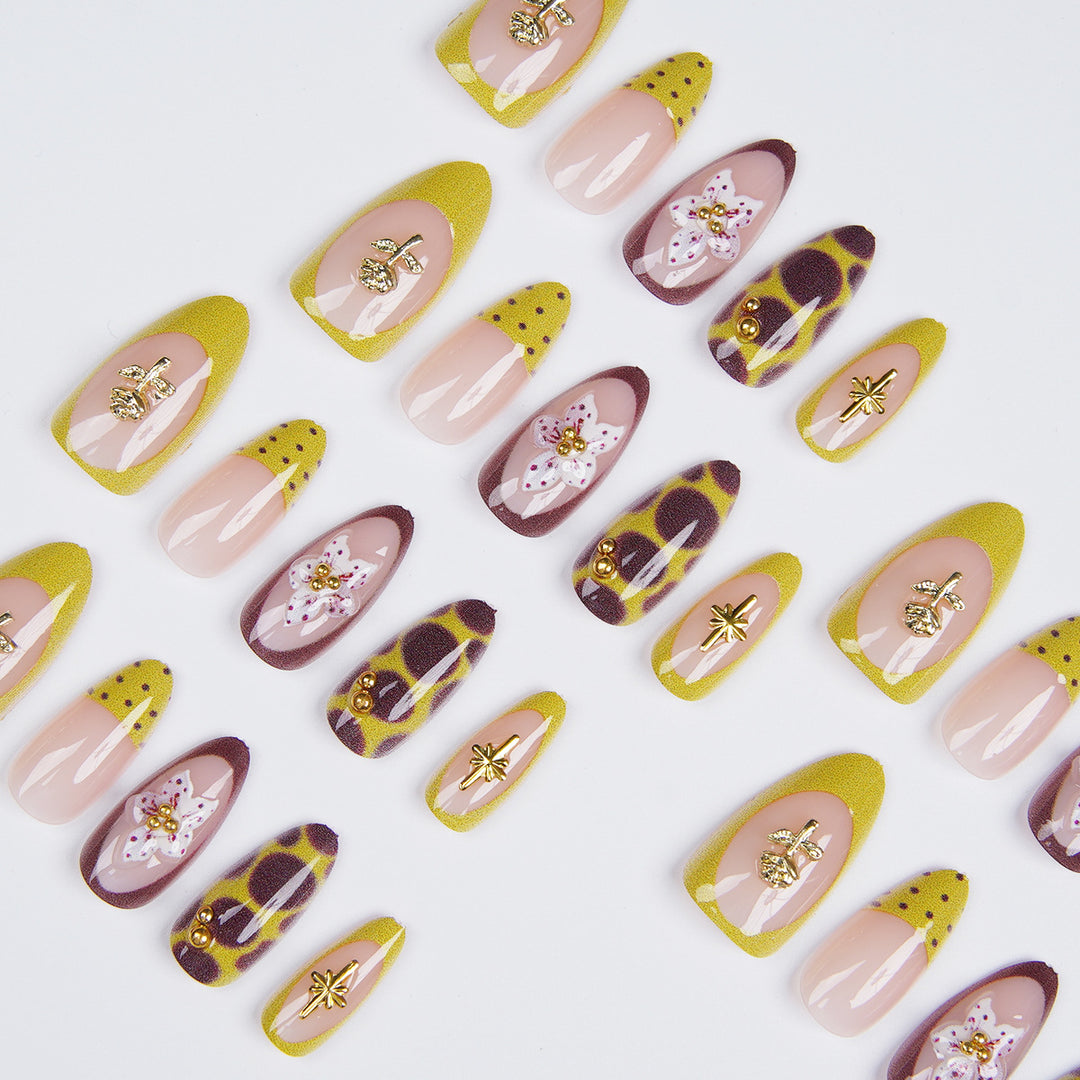 Elegant Artificial Nail Set with Unique Design Stornfield