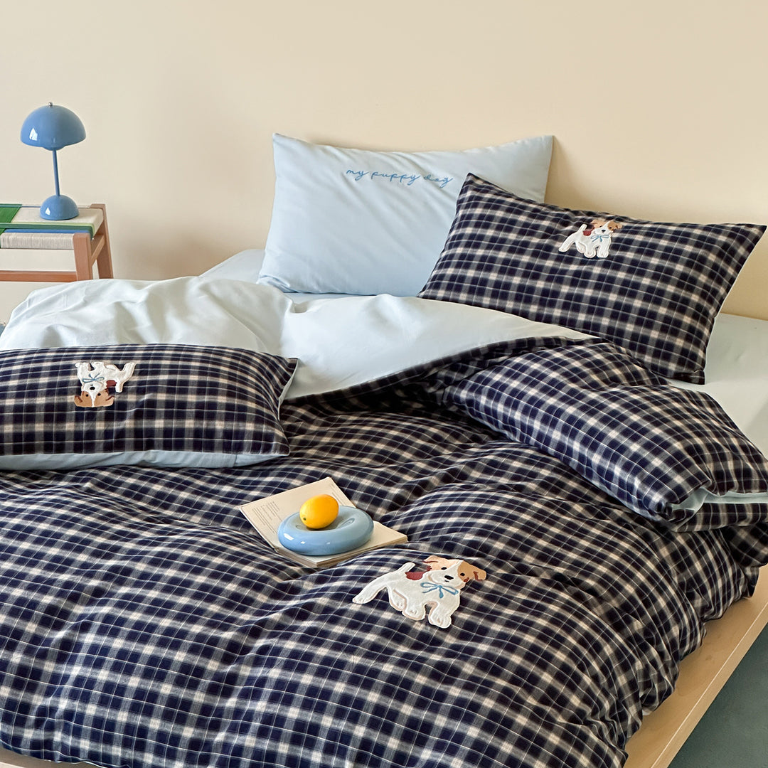 Reversible Plaid Cotton Duvet Cover Set with Puppy Appliqué