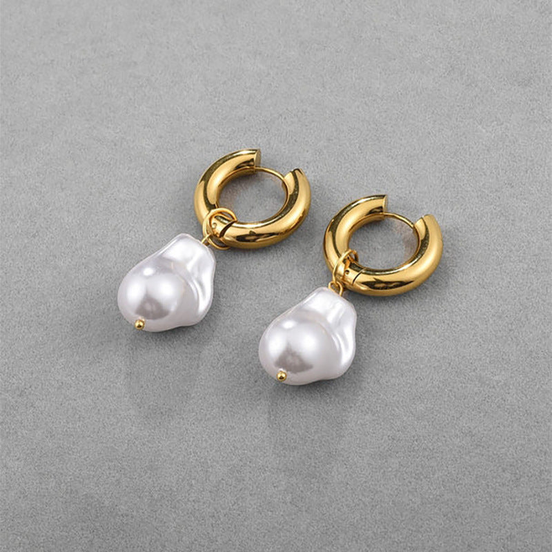 Fashionable earrings with double pearls Stornfield