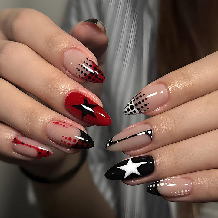 Artificial nail set with eye-catching star and dot designs Stornfield