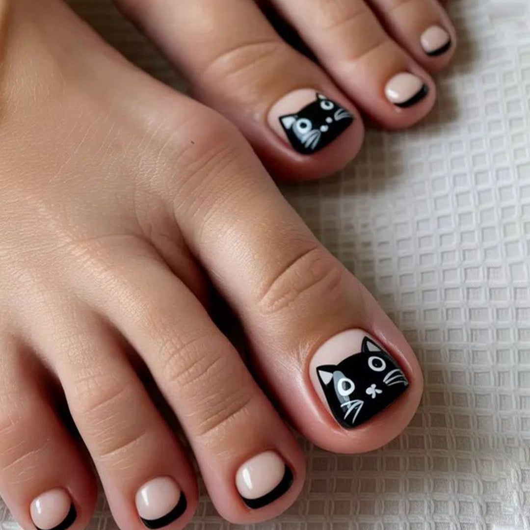 Playful Cat-Themed Nail Art Kit Stornfield