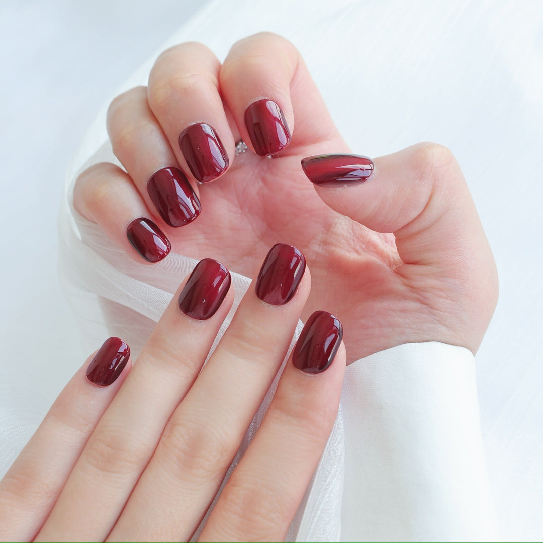 Glossy Almond-Shaped Press-On Nails