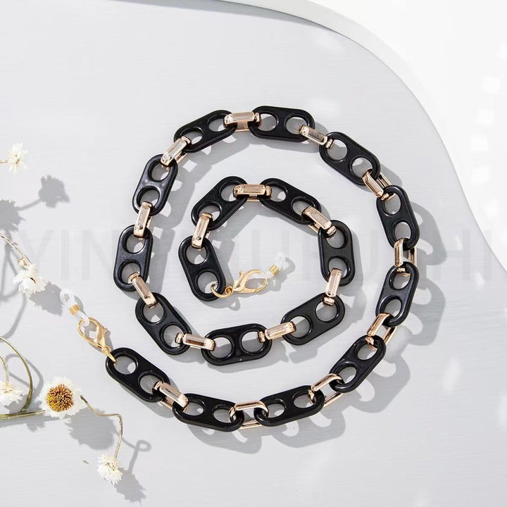 Stylish Eyewear Chain Stornfield