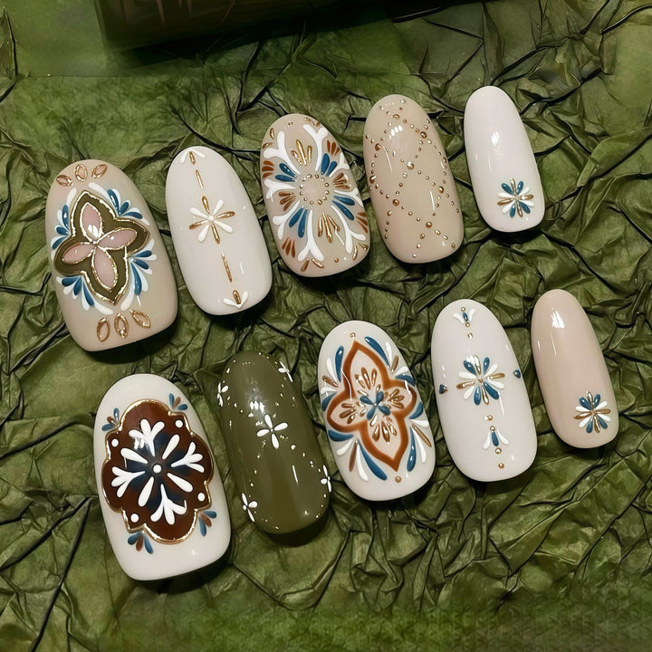 Artistic Seasonal-Inspired Press-On Nails