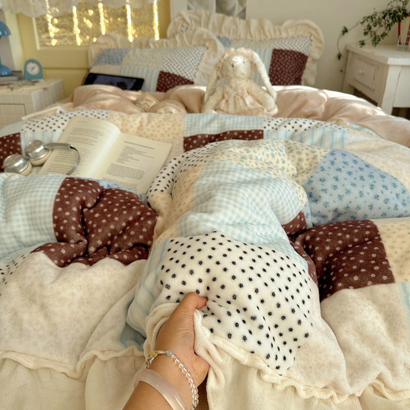 Quilted Patchwork Plush Comforter Set with Ruffled Edge and Reversible Sherpa Back