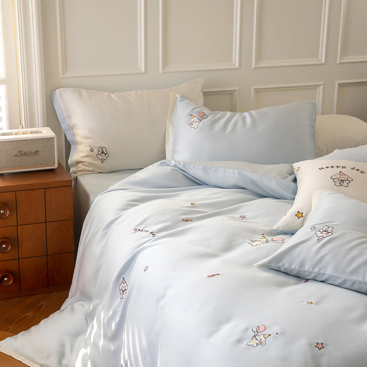 Cozy Cartoon-Themed Bedding Set