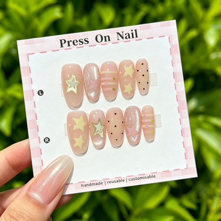 Artistic Floral Press-On Nail Set  1791773803