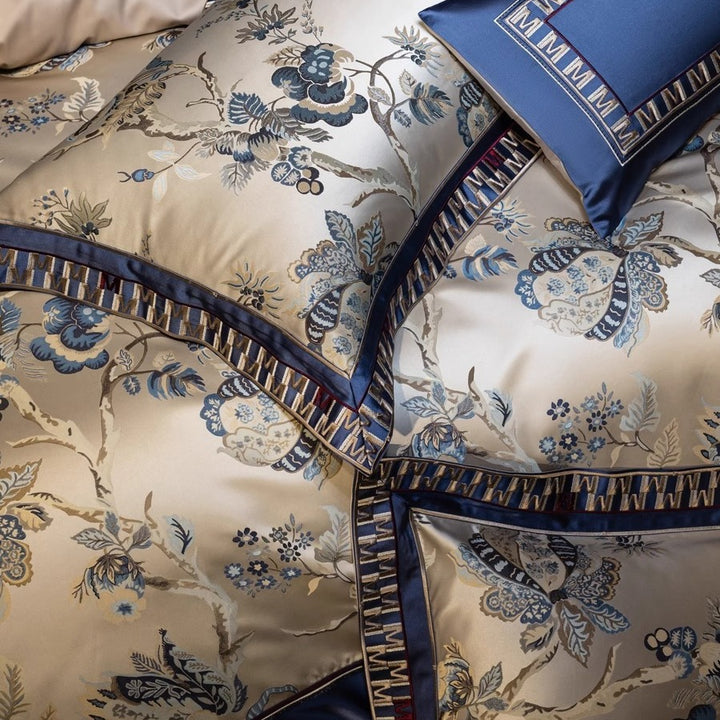 Satin-Jacquard Luxury Duvet Cover Ensemble with Floral Brocade, Piped Sateen Border and Decorative Pillow Shams