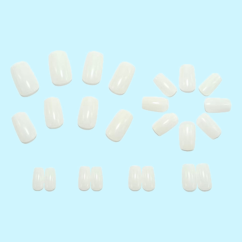 High-Quality Artificial Nails in Elegant French Style Stornfield