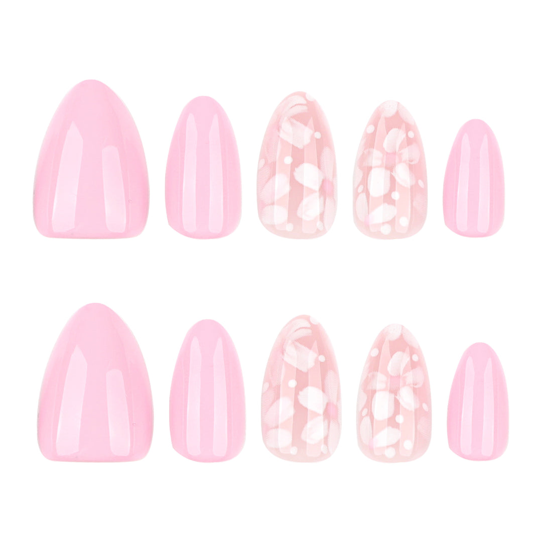 Artistic fingernails with elegant floral design Stornfield
