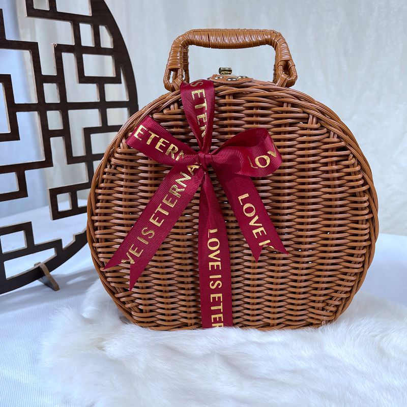 Ladies stylish braided handbag Stornfield