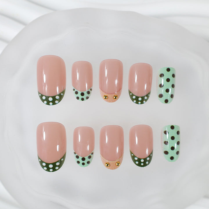 Artificial nail set with creative dot and glitter design Stornfield