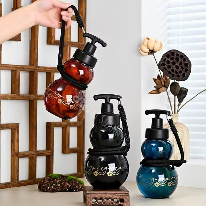 Women's decorative soap dispenser Stornfield