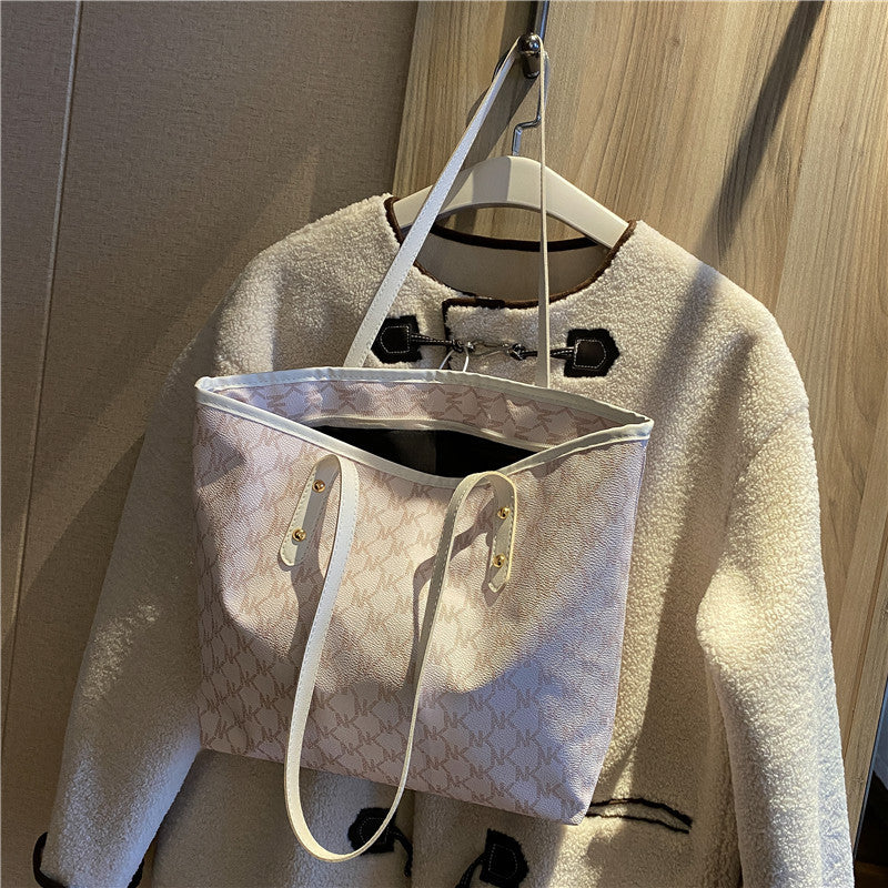 Fashionable Structured Tote Bag