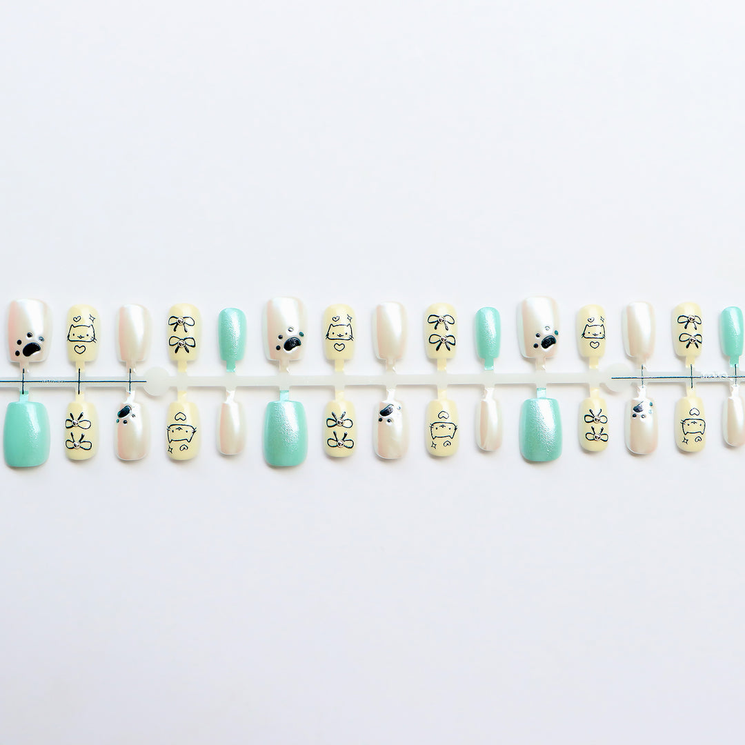 Whimsical Animal-Themed Press-On Nail Art Stornfield