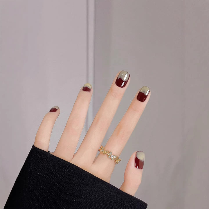 Trendy Press-On Nail Art Set with Glossy Finish
