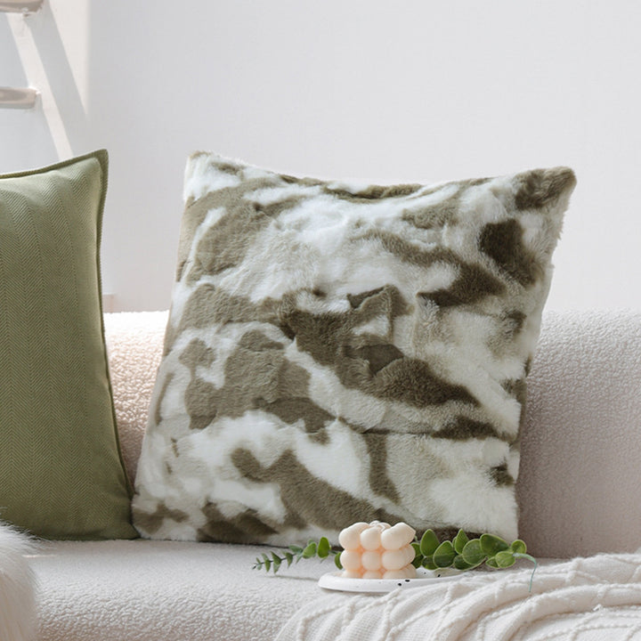 Decorative pillow with plant design