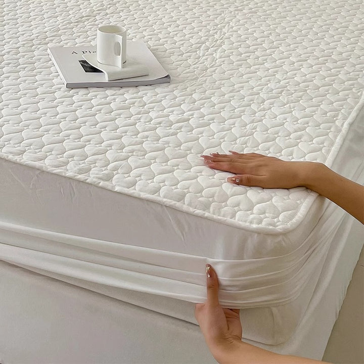 Quilted Fitted Mattress Protector Pad with Deep Pocket and Breathable Microfiber Top