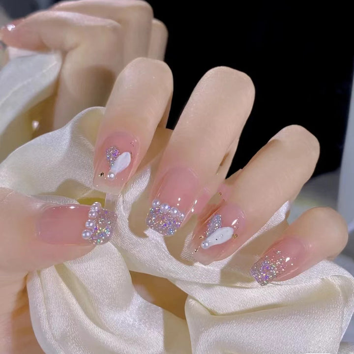 Festive Holiday Themed Press-On Nail Art Stornfield