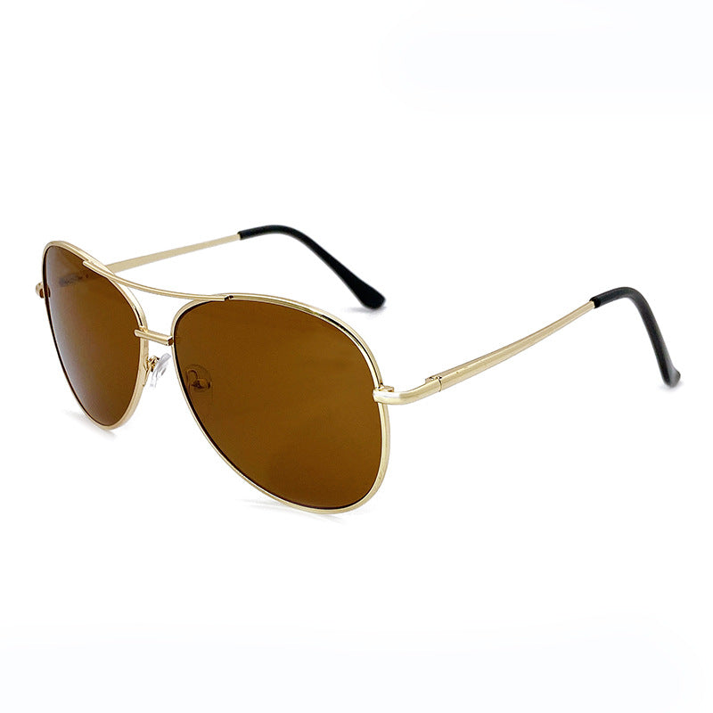 Sunglasses in Modern Pilot Style Stornfield