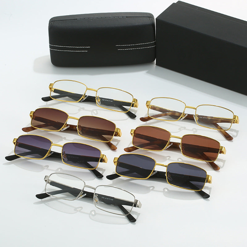 Women's corrective glasses with elegant gold-colored frame and stylish design Stornfield