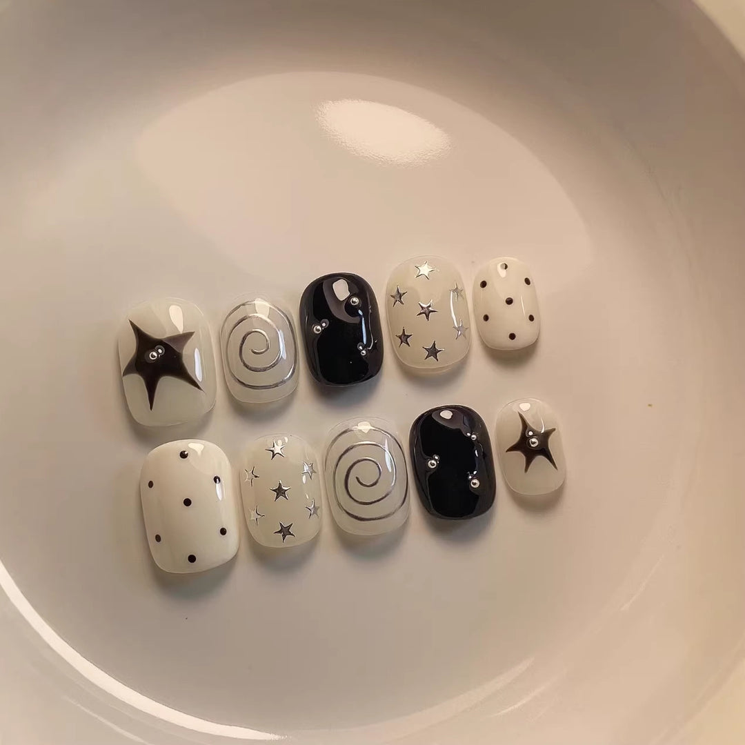 Stylish Press-On Nail Art Set  1791773888