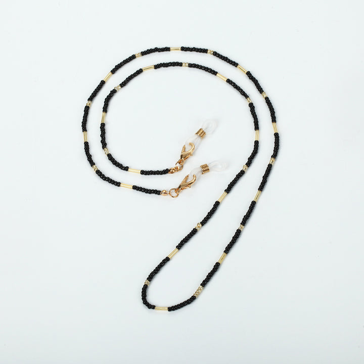 Chains-Necklace Made of Fine Pearls and Golden Accents Stornfield
