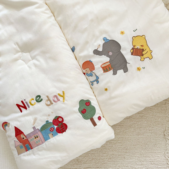 Unisex cuddly blanket with a cheerful animal motif Stornfield
