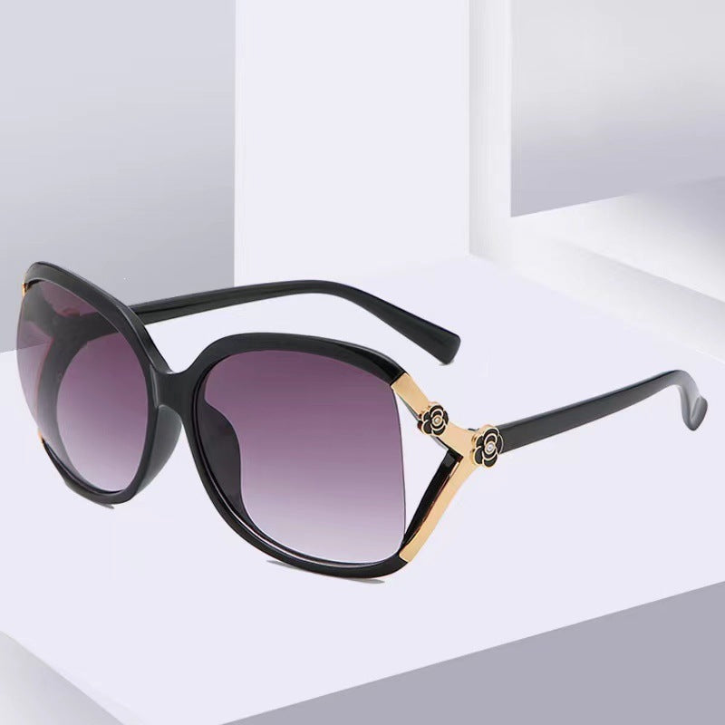 Elegant Oversized Butterfly Sunglasses Stornfield