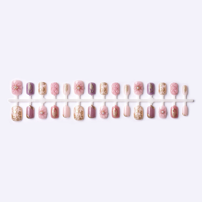 Elegant Floral Decorative Press-On Nail Art Set Stornfield