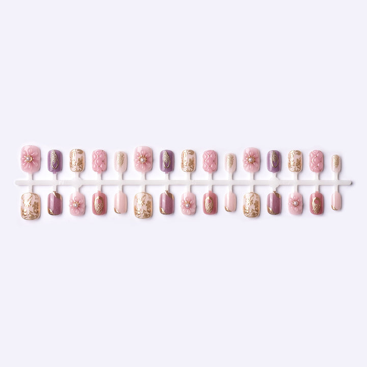 Elegant Floral Decorative Press-On Nail Art Set Stornfield