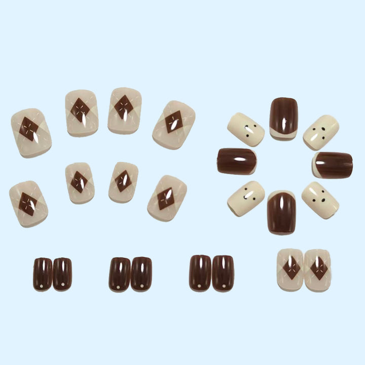 Creative press-on nails in elegant bear design Stornfield