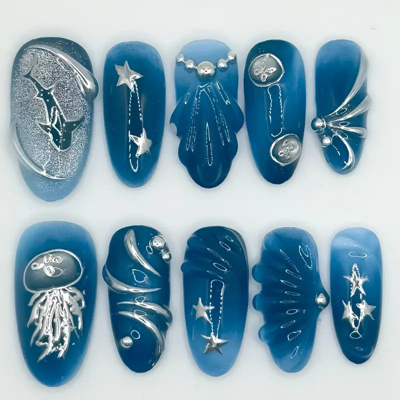 Artistic Ocean-Inspired Press-On Nail Extensions Stornfield