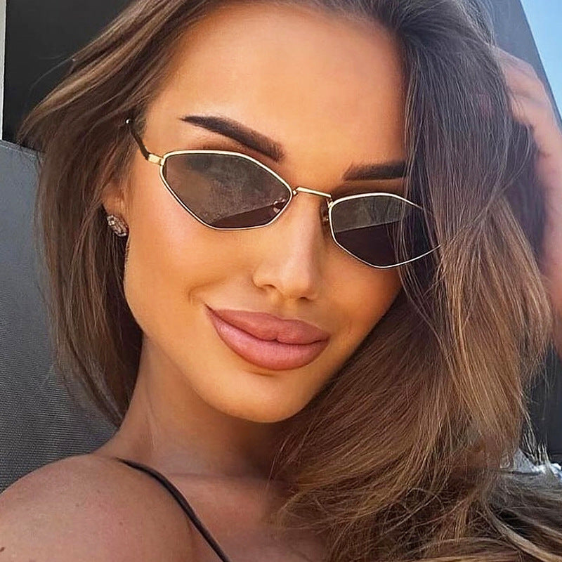 Women's geometric sunglasses with fine metal frame and UV protection Stornfield