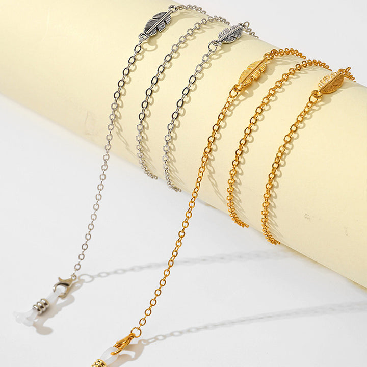 Elegant Glasses Chain Holder Stornfield
