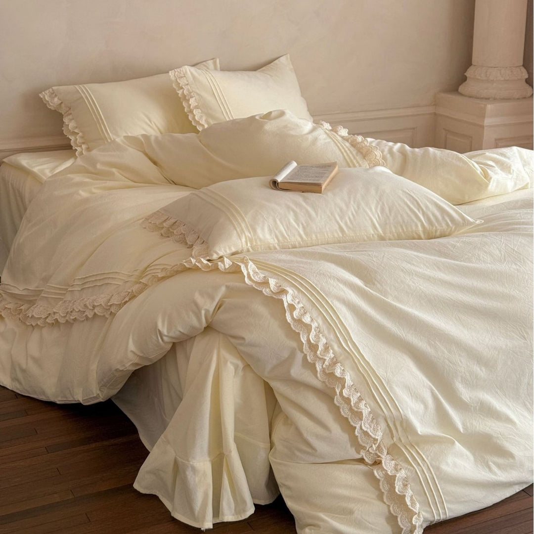 Vintage-Inspired Ruffled Cotton Percale Duvet Cover Set with Scalloped Lace Trim