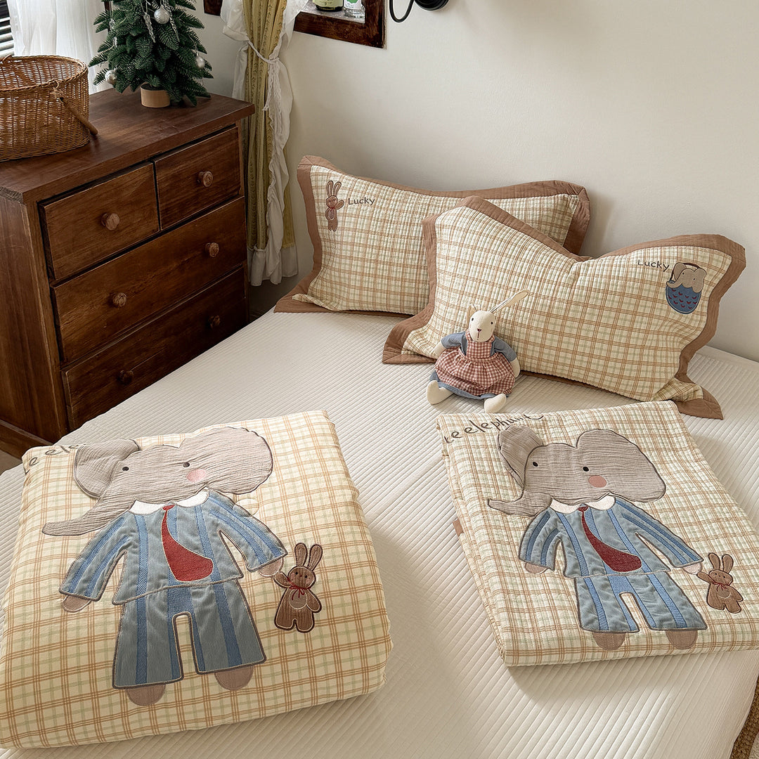 Quilted Bunny Applique Comforter and Pillowcase Set