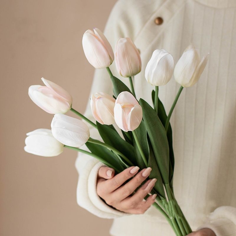 Elegant Decorative Vase