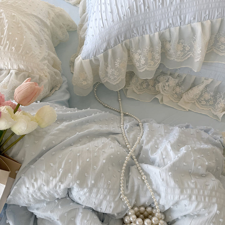 Ruffled Elegance Quilt Set