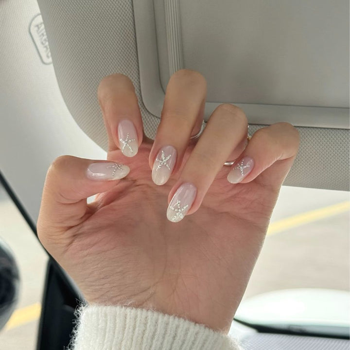 Glamorous Nail Art Extensions