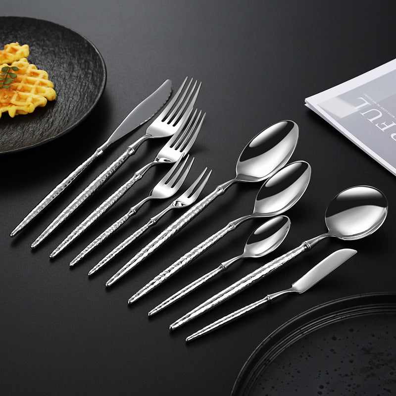 Elegant soup spoon with structured handle Stornfield