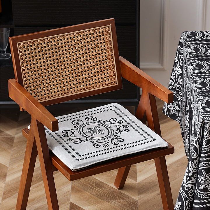 Double-sided seat cushion with ties and decorative jacquard pattern Stornfield