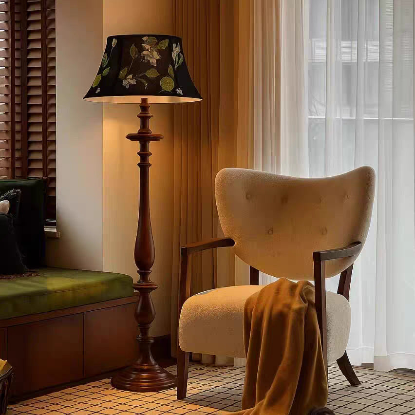 Elegant Floral Design Floor Lamp