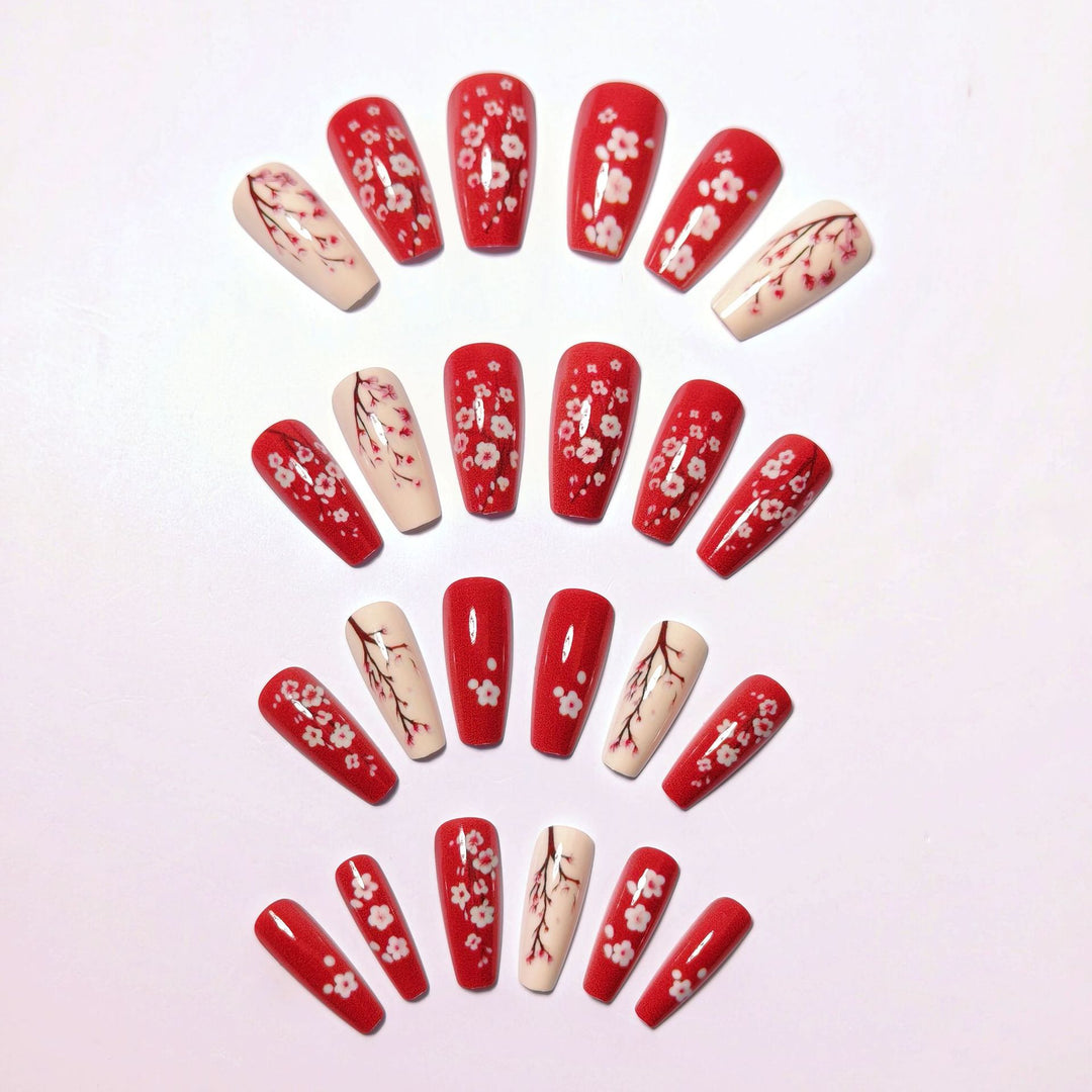 Artificial nails with blooming cherry blossom design Stornfield