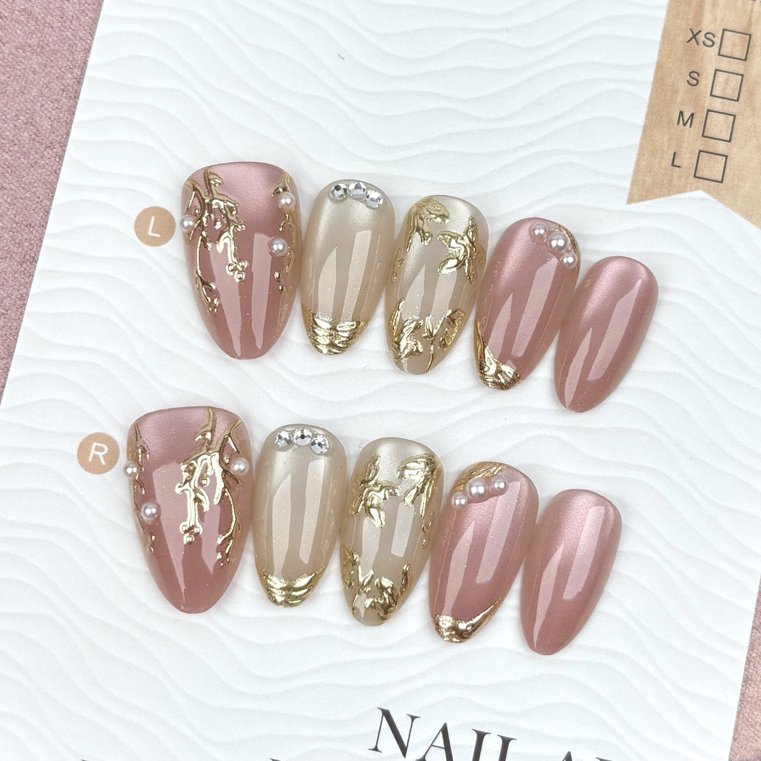 Elegant Floral-Design Press-On Nail Art Set