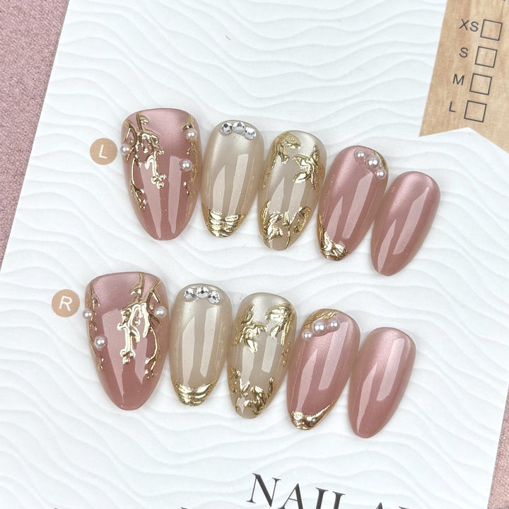 Elegant Floral-Design Press-On Nail Art Set
