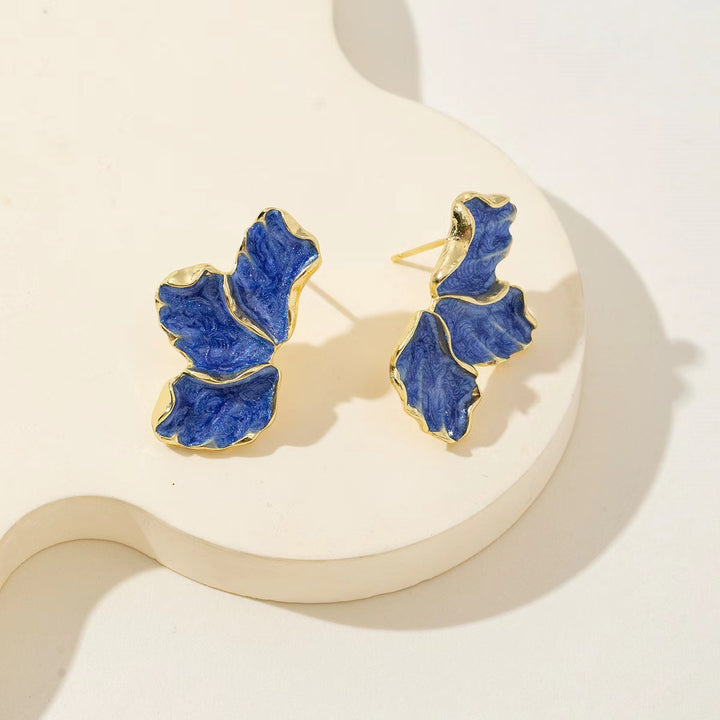 Fashionable earrings with feminine leaf design Stornfield