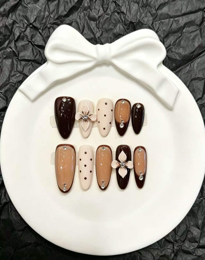 Decorative Press-On Nail Art Set with Floral and Whimsical Designs